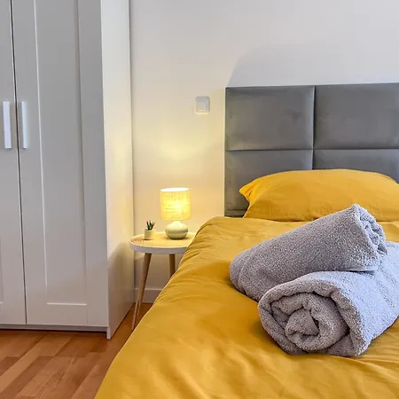 4 Personen, Wlan, Balkon דירה פירנה