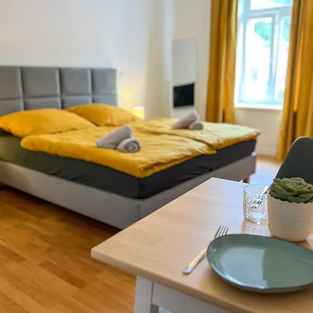 4 Personen, Wlan, Balkon * Pirna